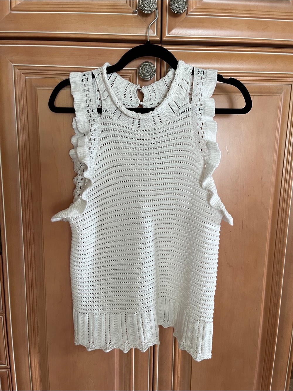 MELISSA NEPTON White Crochet Ruffle-Trim Knit Tank size is petite small